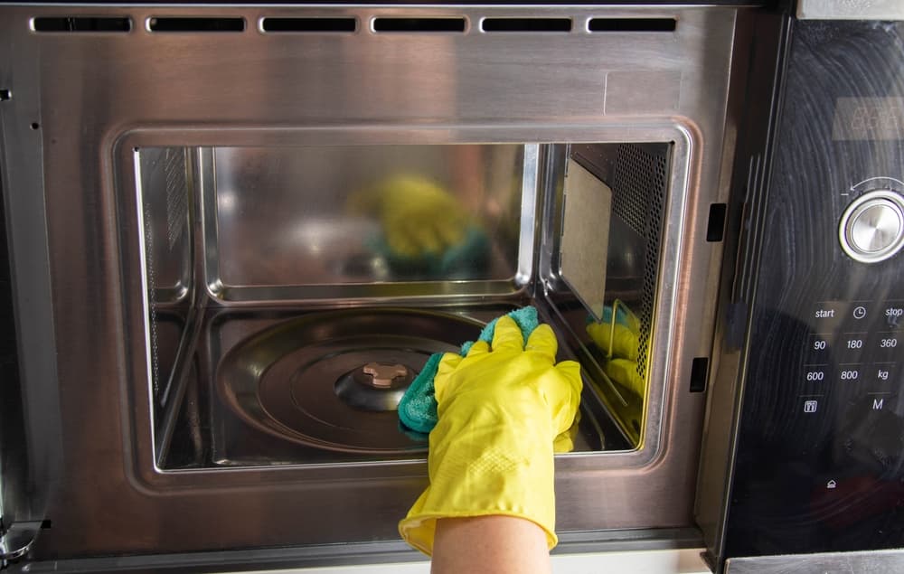 Your Guide to Microwave Cleaning