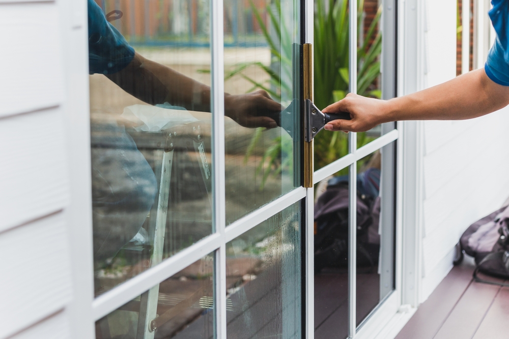 How to Keep Windows Spotless