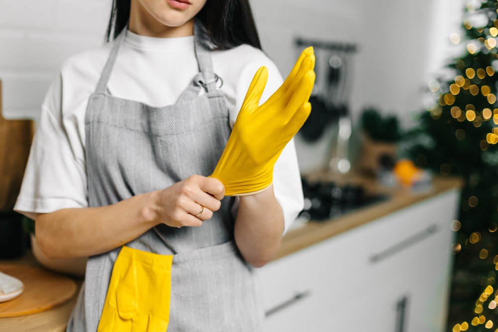 Why does cleaning in late winter help you get ahead of spring?